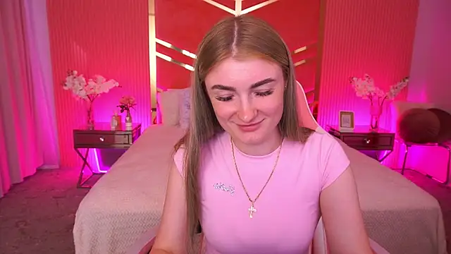 Lolly Rosee online show from May 25, 1:32 pm