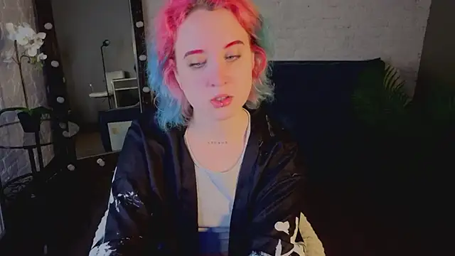 ScarlettSparkss online show from May 22, 5:38 am