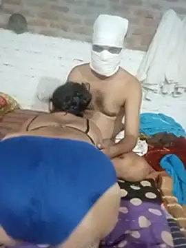 Hindicouple1 online show from July 4, 4:47 pm