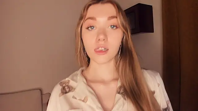 ThanhBuerger online show from May 24, 9:58 pm