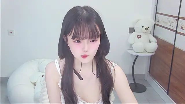 Evil-Bunny007 online show from May 17, 11:09 am