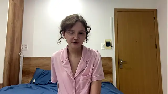MarryWish1 online show from May 22, 1:20 pm
