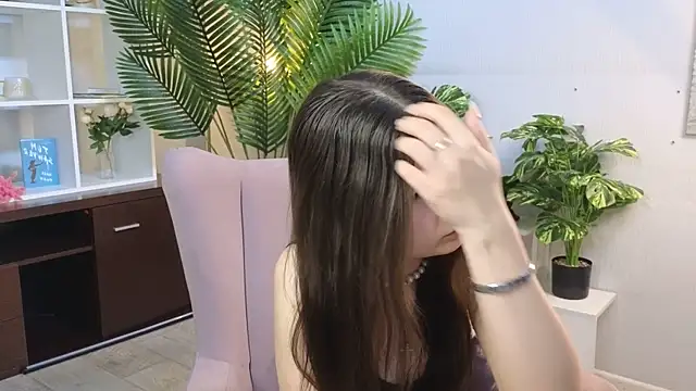 RomanaBackus online show from May 16, 1:32 pm