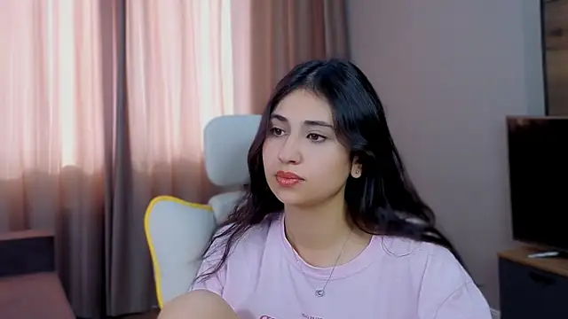 honeylanaa online show from May 24, 4:44 am