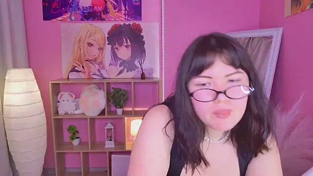 Ariella  cute online show from May 19, 2:02 pm