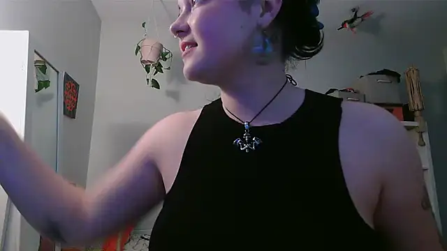 prettybird06 online show from May 30, 1:25 am