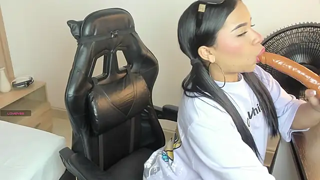 carla smellie online show from June 6, 7:20 pm