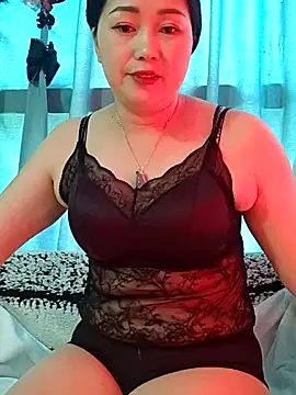 Lili 93 online show from May 20, 4:20 am