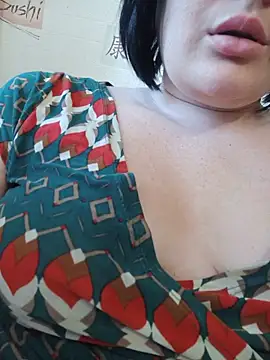 SeductiveSirenX online show from May 24, 5:01 pm