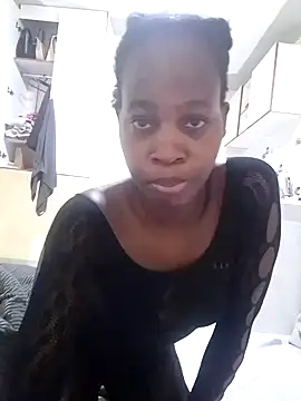 Queentasha2 online show from May 21, 1:53 pm