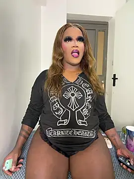 ladyboyxxl online show from July 30, 9:37 pm