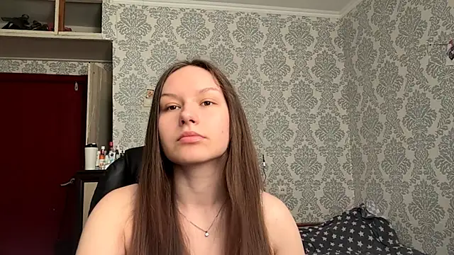 ShaylaChong online show from May 17, 7:07 am