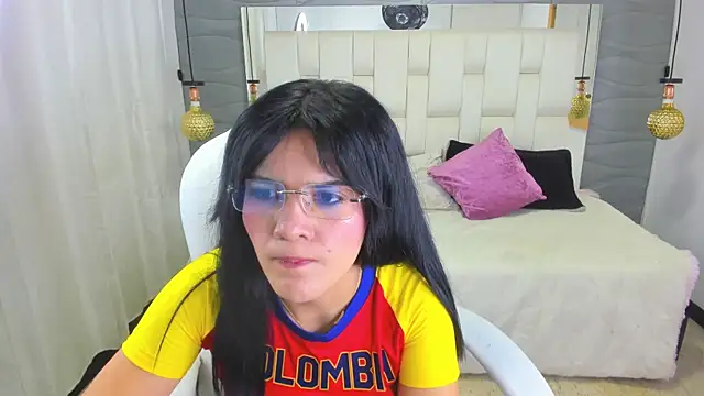 Lia  Kalifa online show from July 7, 11:07 pm