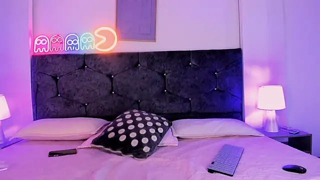 Meghan candy online show from May 26, 7:57 pm