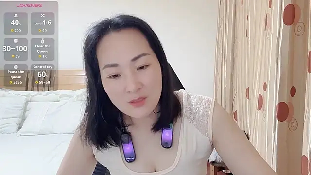 ParisNoctis online show from May 26, 4:17 pm