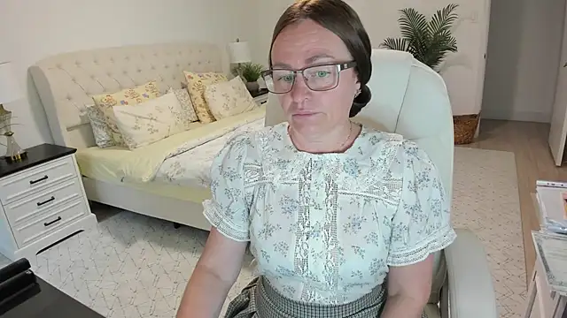 Vika73 online show from May 11, 11:56 am