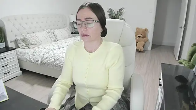 Vika73 online show from February 19, 11:43 am