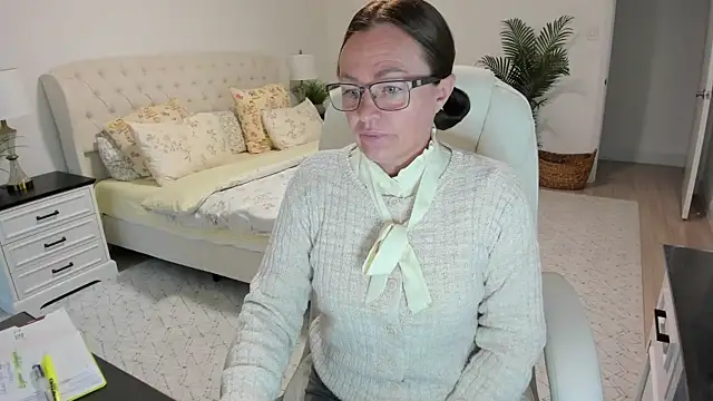 Vika73 online show from May 20, 11:18 am