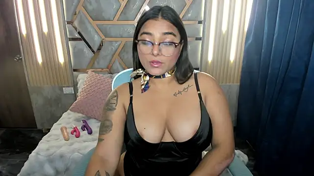 Victoria lizcano online show from May 19, 11:06 am