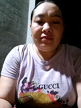 199lyina online show from May 23, 12:14 pm