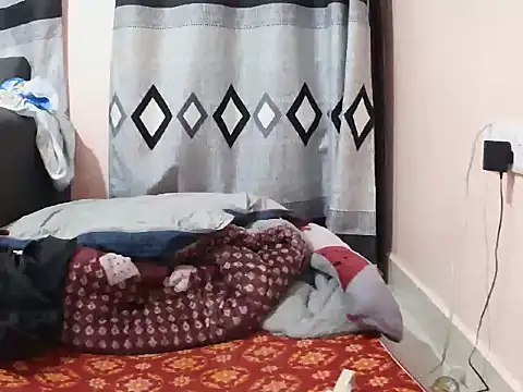 pink kitty254 online show from June 10, 2:33 am