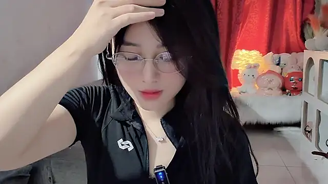 Bee-Cherry online show from May 24, 6:12 am