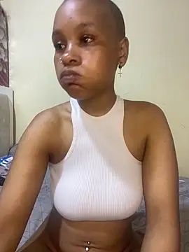 sweet-barbie25 online show from May 23, 9:46 pm