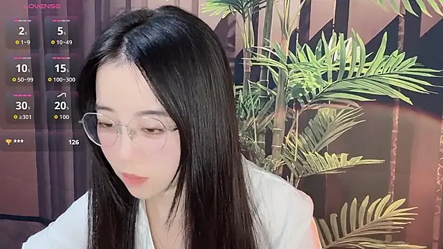 77-Vicky online show from May 25, 7:29 am