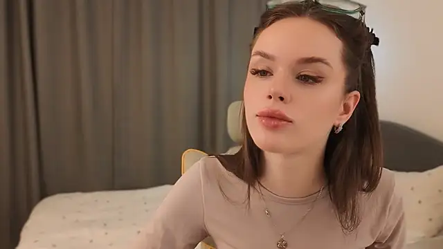 ginnyclub online show from May 21, 6:17 pm