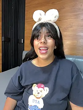 Alexia Lerner online show from July 8, 8:11 pm