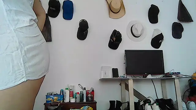 Layla-Astrum online show from July 7, 12:52 pm
