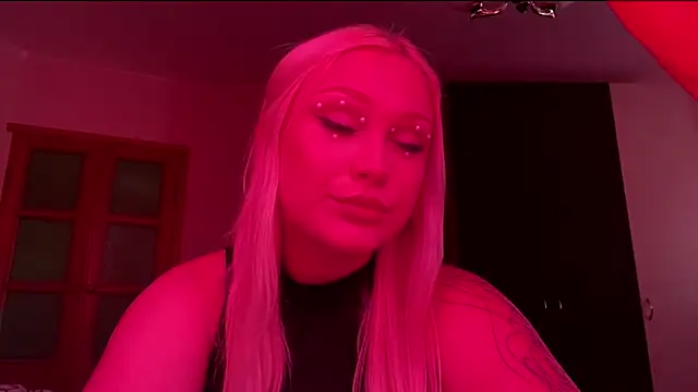 ItsMeliss online show from May 26, 2:16 pm