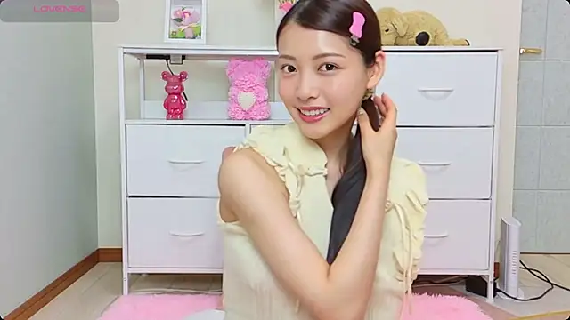 x-Ami-x online show from July 25, 2:40 am