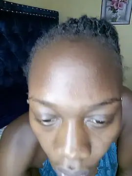 Paulahaze online show from May 21, 1:20 pm
