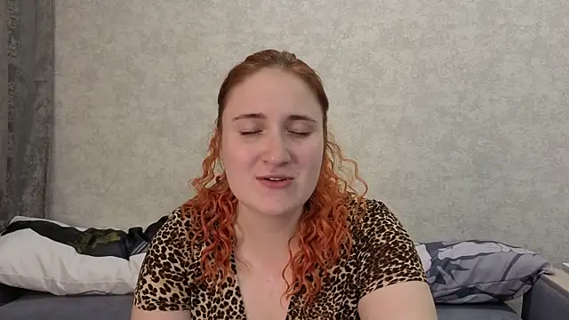 DiamondEllis online show from May 22, 2:37 pm