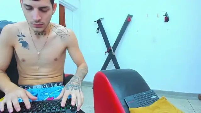 boy max latin online show from May 23, 2:04 pm