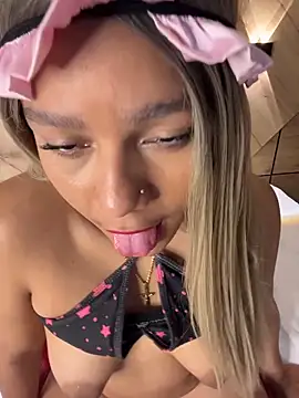 MiaBlonde1 online show from May 25, 2:16 pm