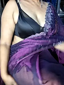 angelpriya259 online show from May 25, 7:35 pm