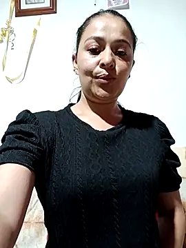 jessamondd online show from June 24, 5:28 am