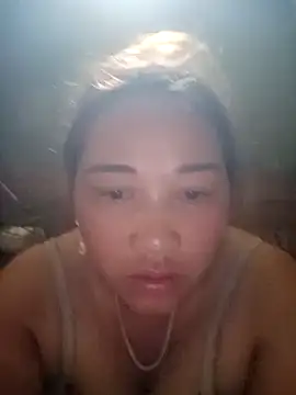 lara-jena online show from May 23, 6:23 am