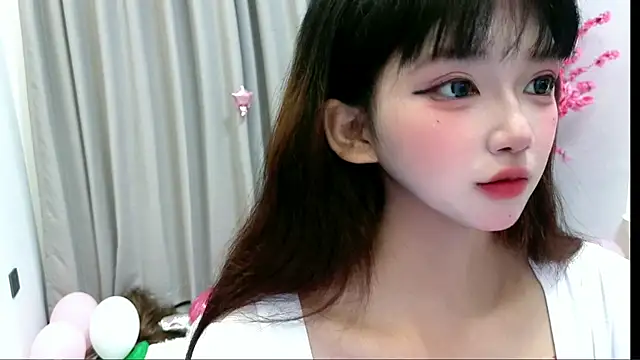 yan-0705 online show from June 6, 12:00 pm
