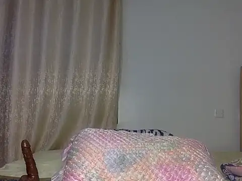 its lanisha7 online show from July 8, 4:42 pm