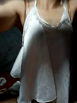 Queen-wetpussy online show from May 25, 9:36 pm