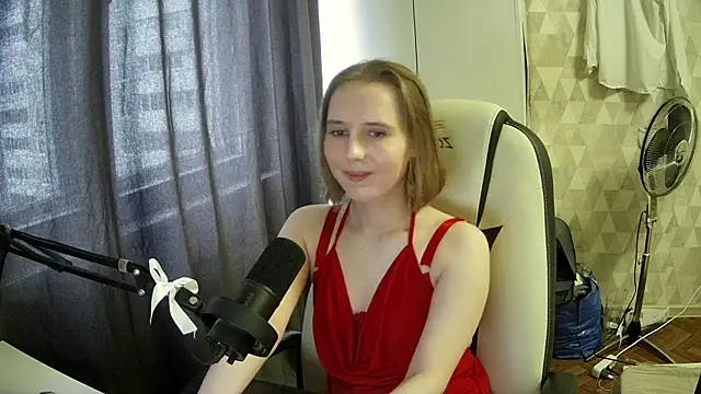 Mia liss  online show from May 28, 2:48 pm