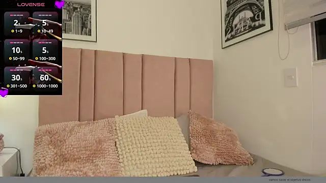Michelle09  online show from July 10, 11:48 pm