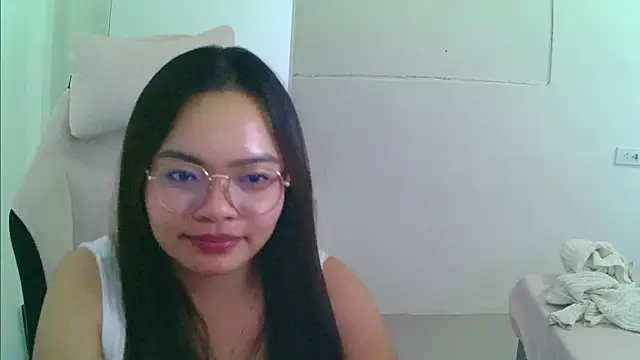 AlethiaBratsch online show from May 31, 6:09 pm