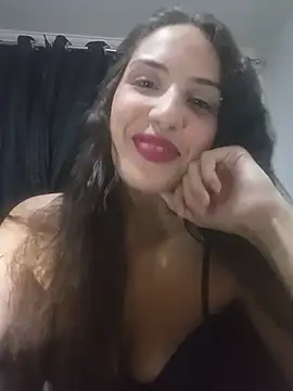 tchutchuquinha0106 online show from May 28, 1:03 am
