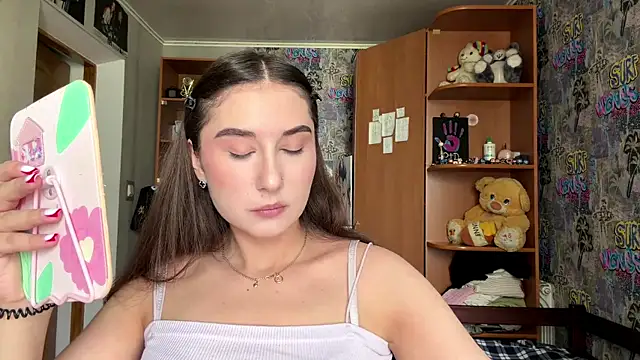HoneyKittyk online show from July 14, 9:24 am