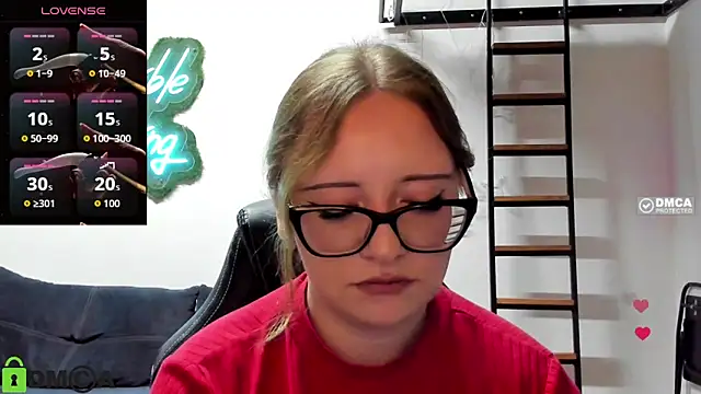 JuliNy x online show from June 7, 1:40 pm