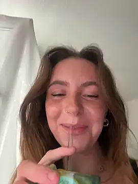 Cherry-Bean online show from June 25, 5:36 pm